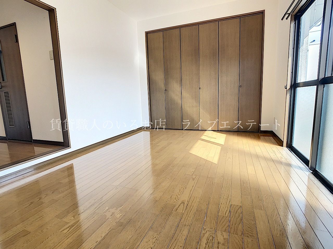 綺麗な長方形のお部屋は家具が配置しやすく使いやすいです
