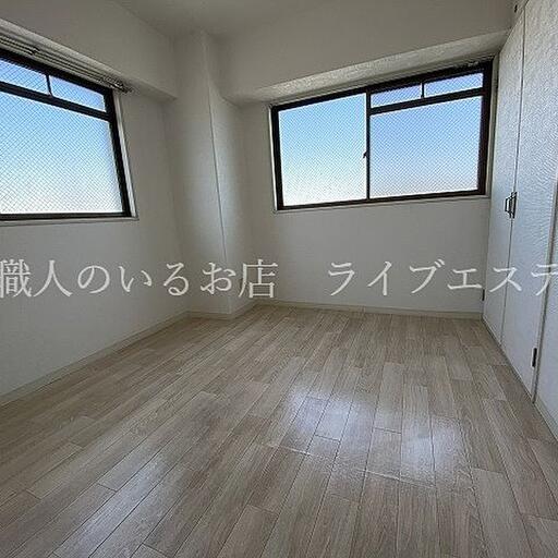 北洋室は2面採光で明るい 角部屋の特権ですね(同タイプ601号室の参考写真です)