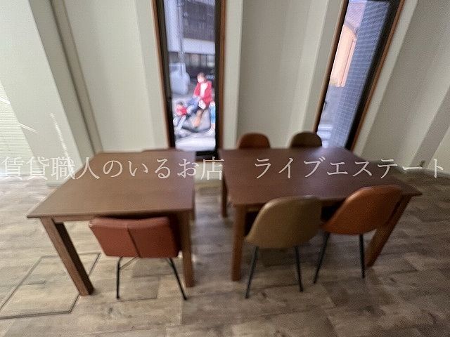カフェにちょうどいいサイズで雰囲気おしゃれな雰囲気の物です