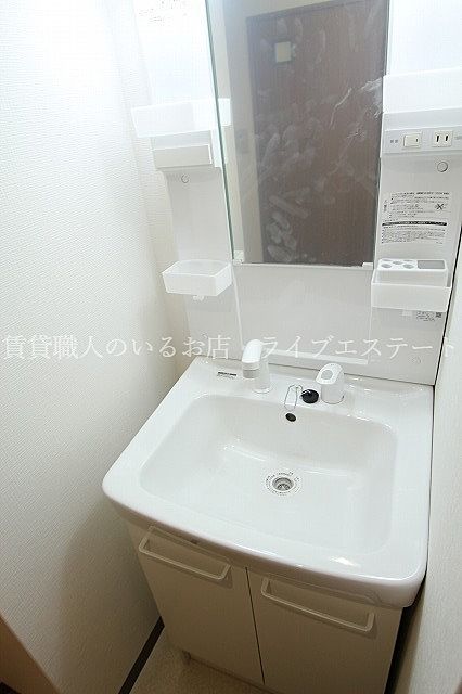 シャンプードレッサーなのが嬉しい 帰宅後すぐに手洗いできる間取りで衛生的