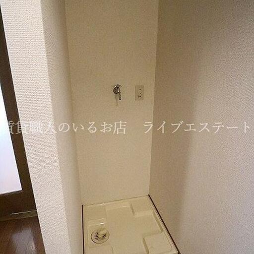 室内洗濯機置場 バストイレ別、洗面台も独立しており暮らしやすいです