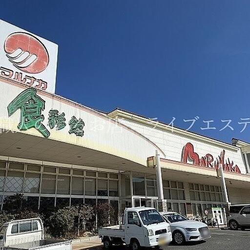 マルナカ香西店 クリーニングや100円ショップも入っていて、便利