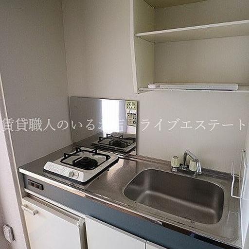 棚付きで使い勝手がいいです スーパーやコンビニが近くて便利
