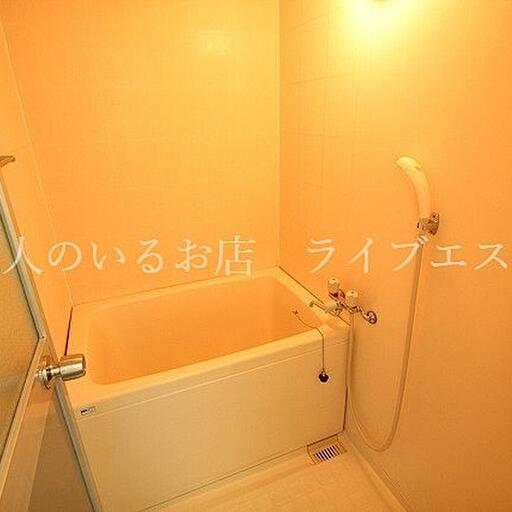 お風呂はコンパクトで経済的