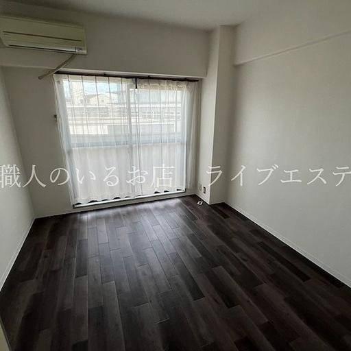 エアコン設置済 手狭なお部屋だからこそ、手の届く範囲に生活用品が置けます。お部屋でゆっくりされたい方におすすめです!