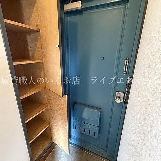 シューズボックス シューズボックス付きの玄関。土間がすっきりします