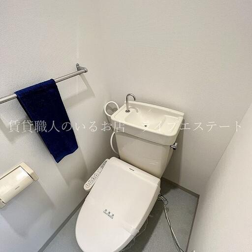 トイレ(同タイプ104号室の参考写真です)