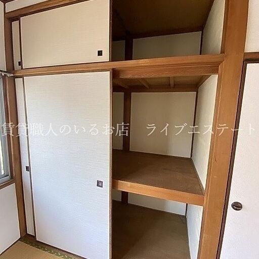 2階北和室収納 各居室に収納のあるおうちです