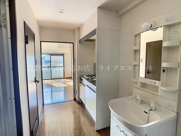 嬉しい水道定額制 スーパーやコンビニが近くて便利